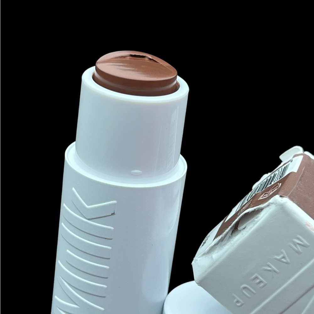 Milk Makeup Flex Foundation Stick Shell Medium Coverage Natural Look Ble… - Picture 5 of 12